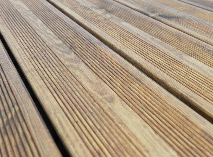 Deck résineux