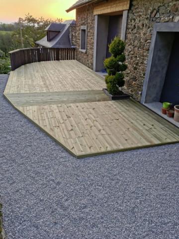 TERRASSE PIN ROUGE NORD CL4 VERT